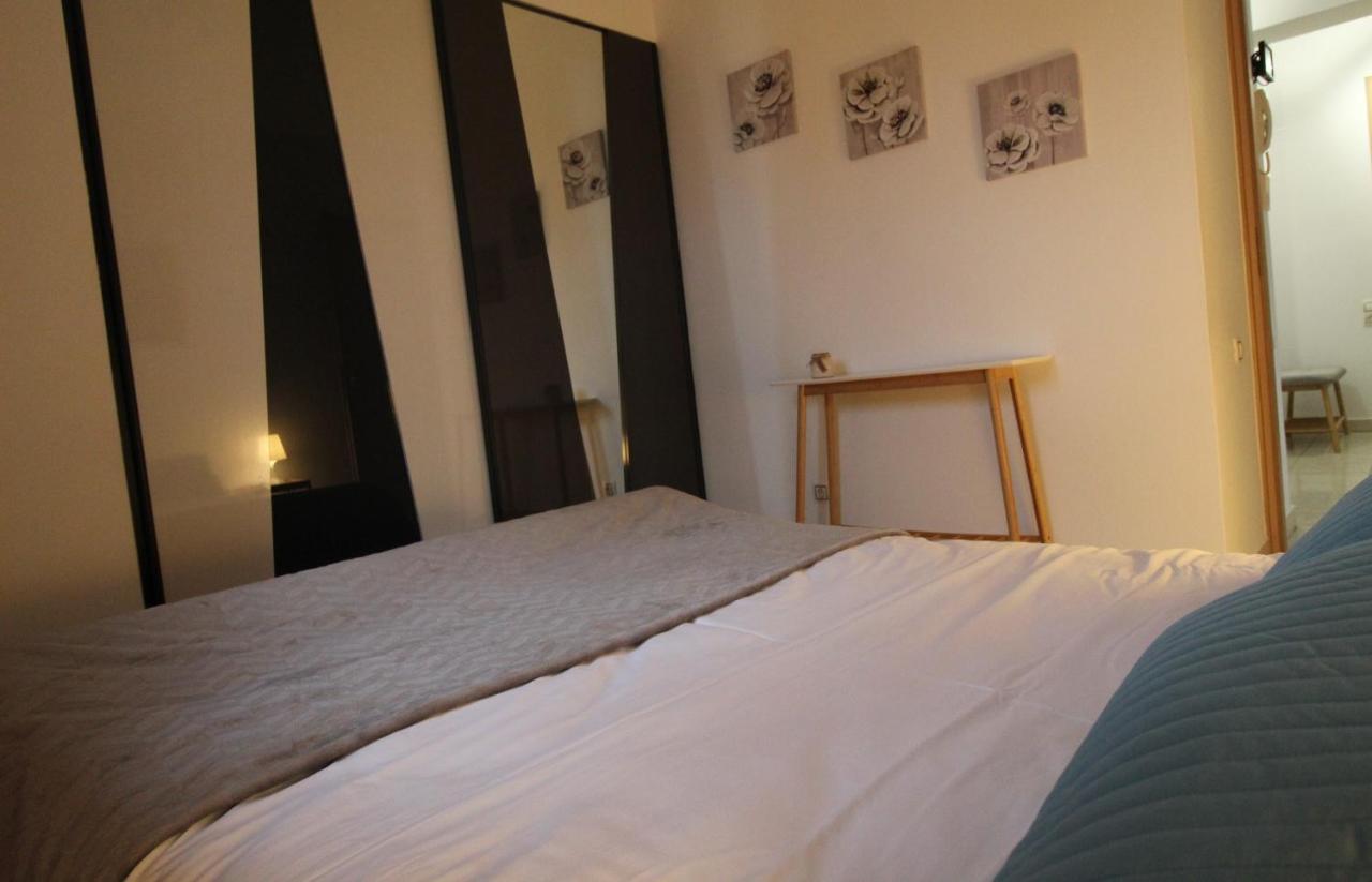Lovely 2-Bedroom Apartment Athens Exterior photo