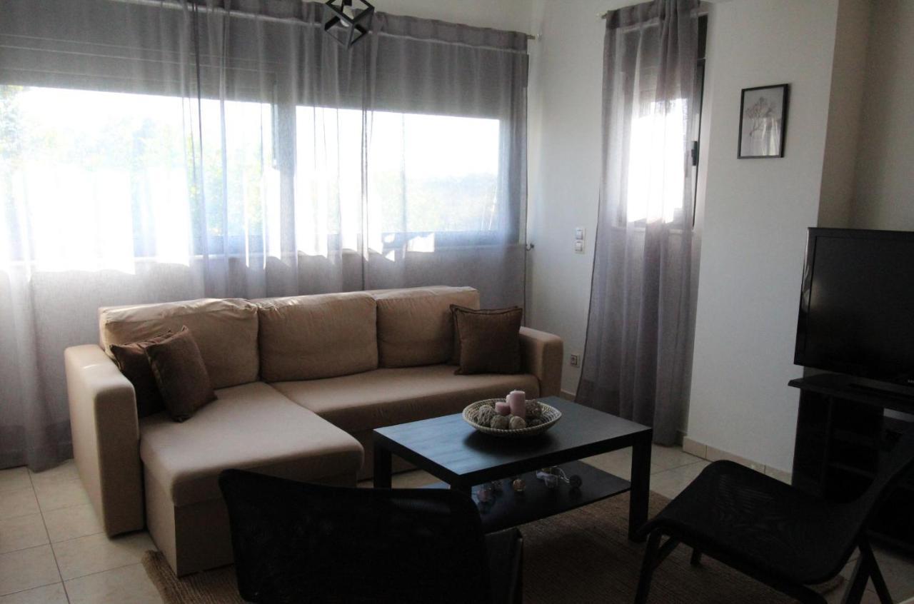 Lovely 2-Bedroom Apartment Athens Exterior photo